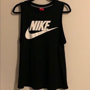 Like new black nike tank